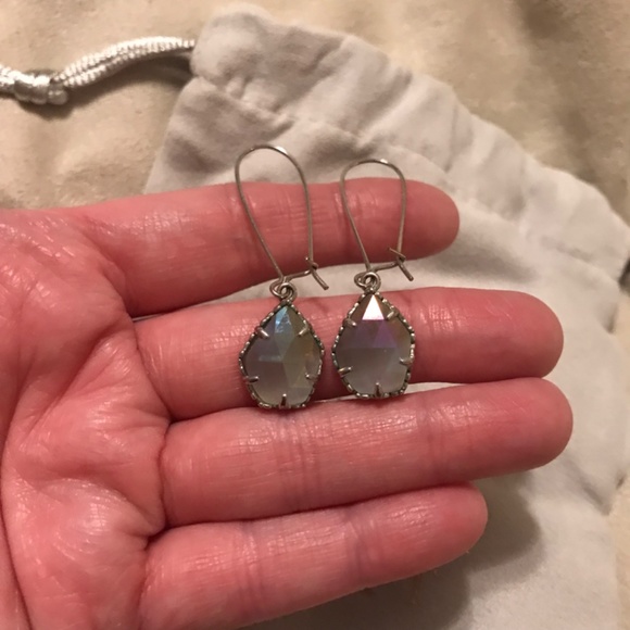 Kendra Scott Iridescent/Silver tone Earrings and Bracelet set - Picture 2 of 3